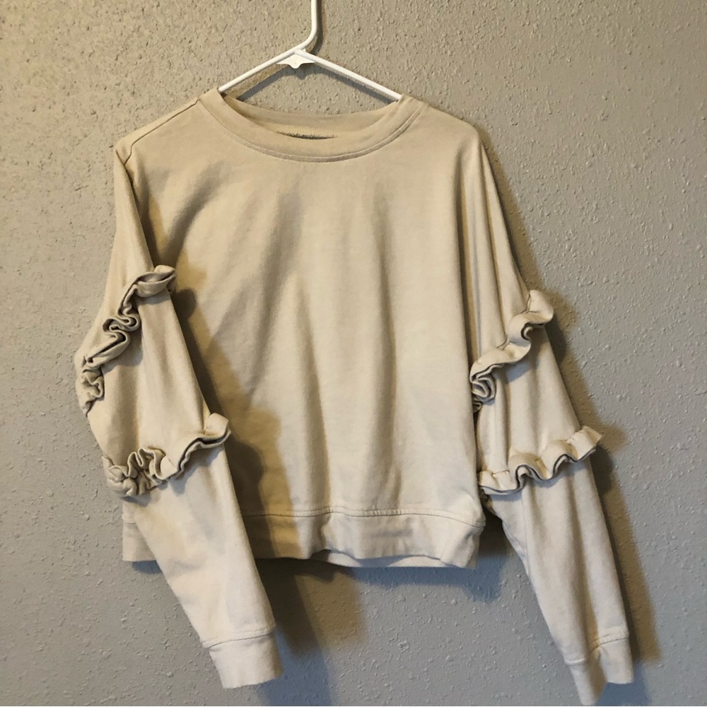 Ruffle Sleeve Cropped Sweatshirt